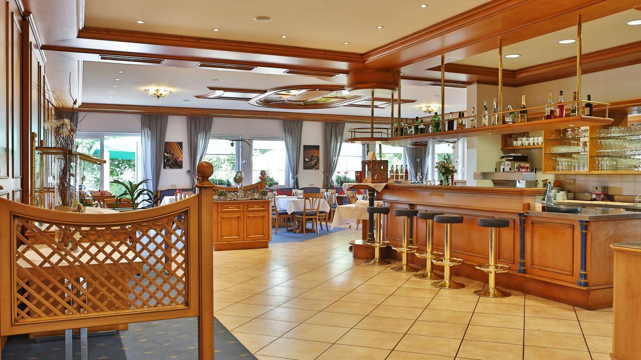 Hotel Alznauer Hof Gomaringen Exteriör bild