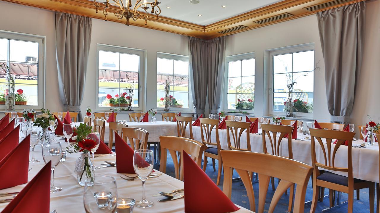 Hotel Alznauer Hof Gomaringen Exteriör bild