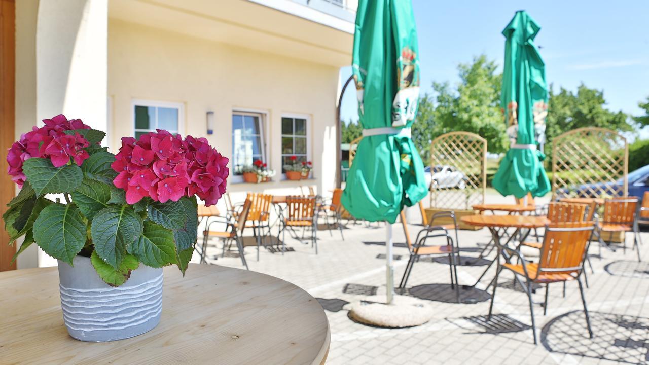 Hotel Alznauer Hof Gomaringen Exteriör bild